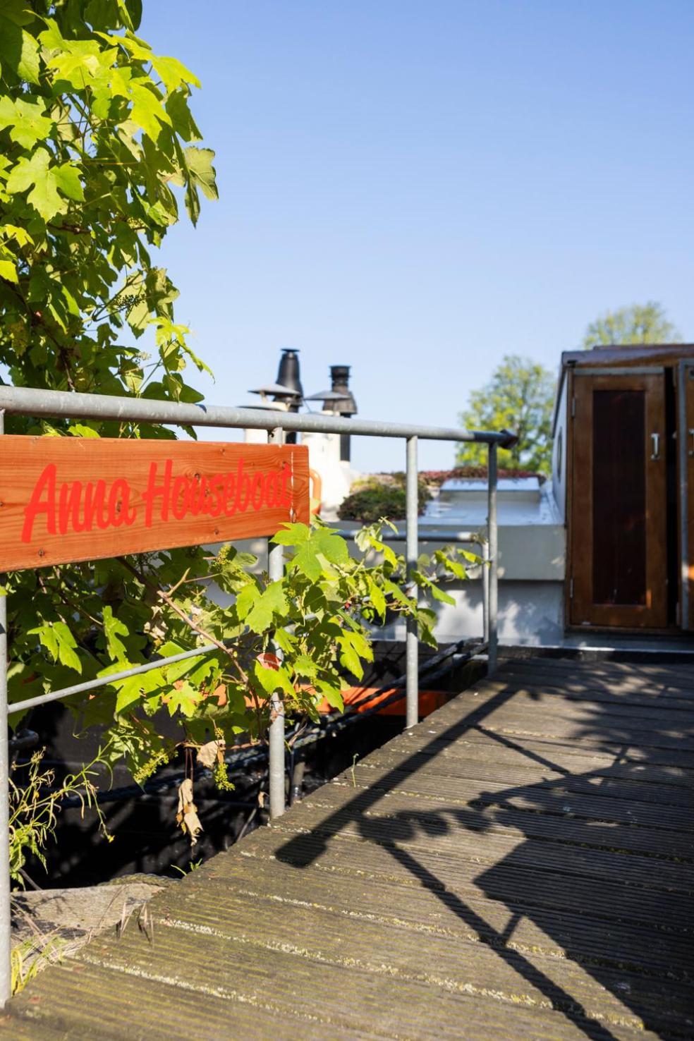Anna Houseboat Hotel Amesterdão Exterior foto